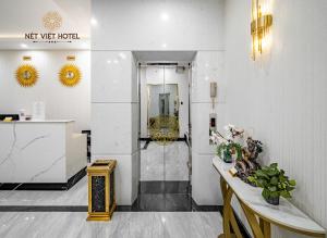 Vstupní hala nebo recepce v ubytování Nét Việt Hotel Vincom Sóc Trăng