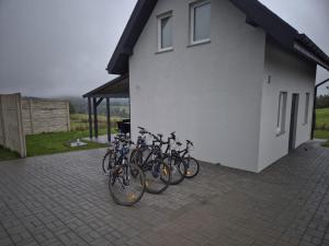Jízda na kole v ubytování Sosnowe Wzgórze - Wypoczynek w Zagórzu Śląskim 3 nebo okolí