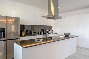 A kitchen or kitchenette at Villa Valentina Chania