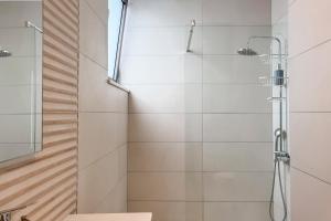 A bathroom at Villa Valentina Chania