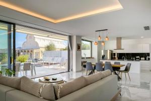 A seating area at Villa Valentina Chania