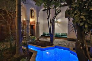 Bazén v ubytování Riad Louna Fes & Spa nebo v jeho okolí