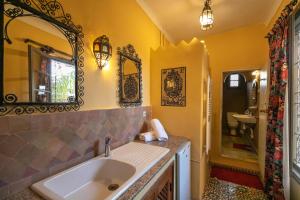 Koupelna v ubytování Riad Louna Fes & Spa