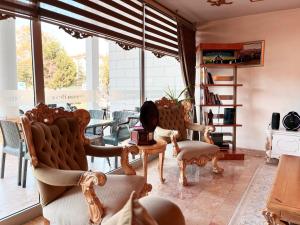 Posezení v ubytování Ottoman Hotel Sakarya