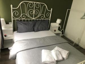 Postel nebo postele na pokoji v ubytování Levanten Hostel