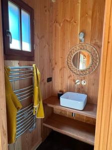 Ένα μπάνιο στο La kabane de Manou, maison de charme Cap Ferret +47 φωτογραφίες