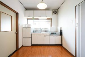 Dapur atau dapur kecil di くりくまのいえNostalgic JPN House cottage 2BDR