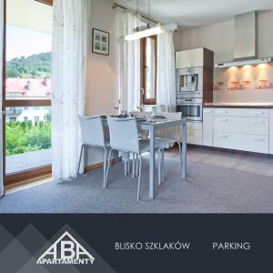 Kuchyňa alebo kuchynka v ubytovaní Aba Apartamenty