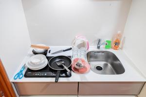 Virtuvė arba virtuvėlė apgyvendinimo įstaigoje Shinjuku luxury Apart ment 2 minutes from Higashi-Shinjuku