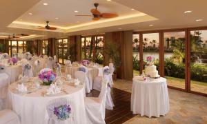 Restaurace v ubytování Hilton Hawaiian Village Waikiki Beach Resort + 37 fotografií