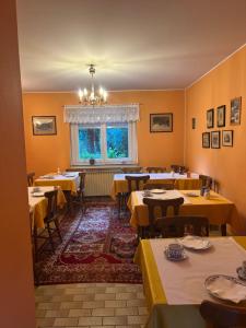 Restaurace v ubytování Hotel Direndall