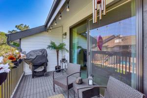 Balcone o terrazza di 1 Mi to Dtwn Condo with Pool Access in Castle Rock
