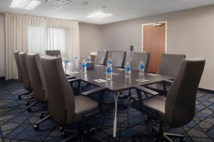 Konferenční prostory v ubytování Courtyard Dallas Las Colinas