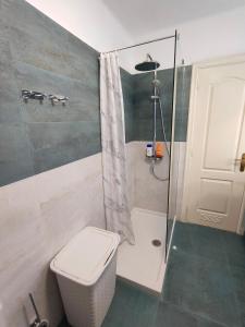 Łazienka w obiekcie Apartamento Rocas del Mar 130