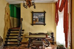 Foto dalla galleria di Gotel Milenium a Mykulychyn
