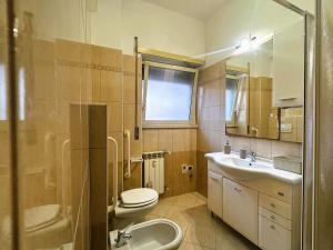 Ένα μπάνιο στο Traghetti House +12 φωτογραφίες