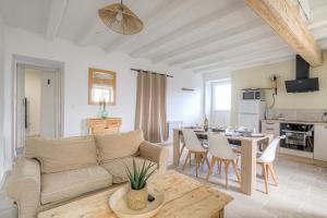 Kuchyň nebo kuchyňský kout v ubytování New maison au coeur des vignes