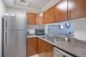 Gallery image of Serene Studio apartment with stylish interior space in JLT! in Dubai