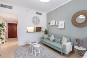 Gallery image of Serene Studio apartment with stylish interior space in JLT! in Dubai
