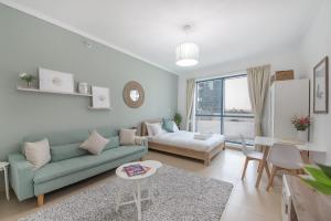 Gallery image of Serene Studio apartment with stylish interior space in JLT! in Dubai