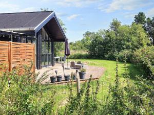 Zahrada ubytování Holiday home Hals CIV