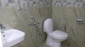 Koupelna v ubytování Aldos Ark Home Stay + 37 fotografií