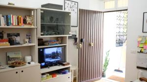 A kitchen or kitchenette at NEW! True-stevere Amazing Double Bed for 5 pax