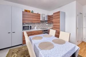 Dapur atau dapur kecil di Cutie apartment +11 gambar