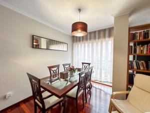 Część wypoczynkowa w obiekcie Apartamento completo, amplio, muy iluminado y con plaza de garaje incluida.