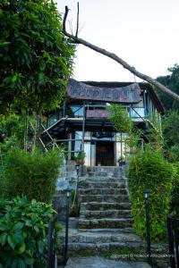 Giardino di The Hideout Villa Pokhara