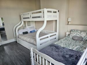 Postel nebo postele na pokoji v ubytování Anfield Contractors Accommodation
