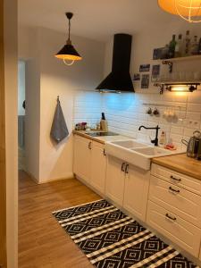 Kuchyňa alebo kuchynka v ubytovaní Apartmán č.2