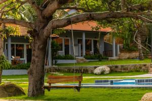 Bazén v ubytování Cosian Bay Phu Quoc Resort nebo v jeho okolí
