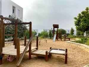 Foto sihtkohas Taghazout asuva majutusasutuse Luxurious Golf & Sea View Beach Apartment with Pool Access - Tamourrit, Taghazout Bay galeriist