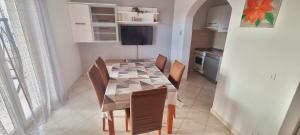 Kuchyň nebo kuchyňský kout v ubytování Apartment Sofia
