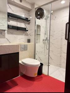 Ένα μπάνιο στο 蓝奋斗者男生青旅-深圳北站店 +14 φωτογραφίες