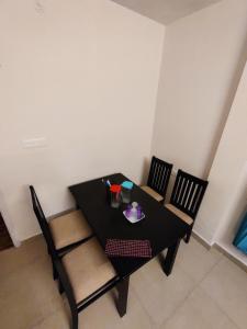 Χώρος καθιστικού στο Ooty Horizon Heights +32 φωτογραφίες