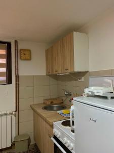 Cucina o angolo cottura di Kuća za odmor Andrea