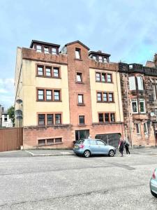 Budova, kde se apartmán nachází + 37 fotografií
