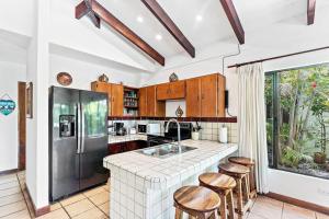 Nhà bếp/bếp nhỏ tại Lovely Condo w - Private Pool