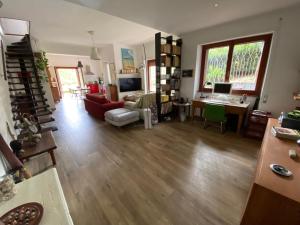 Posezení v ubytování Francigena house