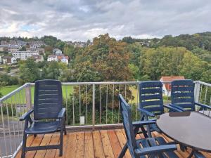 Fotografie z fotogalerie ubytování Exklusive Wohlfühloase mit 7 Einzelbetten großer Balkon MwSt ausweisbar in toller Lage von Melsungen v destinaci Melsungen