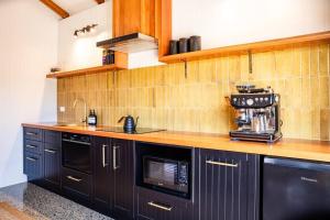 Køkken eller tekøkken på Three Gums Mudbrick