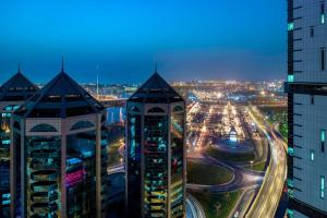 Vista generica su Sharjah o vista sulla città dall'interno dell'hotel