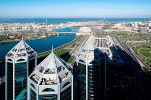 Vista generica su Sharjah o vista sulla città dall'interno dell'hotel