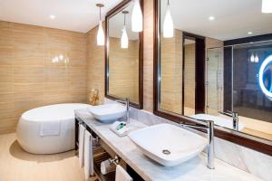 Bagno di Four Points by Sheraton Sharjah