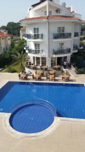 Bazén v ubytování Nevada Hotel & Spa nebo v jeho okolí