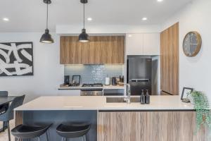 Η κουζίνα ή μικρή κουζίνα στο Modern Torquay Living