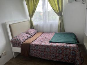 Postel nebo postele na pokoji v ubytování STANFORD SUITES 2 UNIT 755 lilian