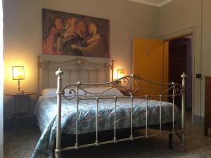 A bed or beds in a room at Campo alle Monache Még 35 kép